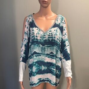 Juicy couture Teal and White Women's Cold Shoulder Top size XL